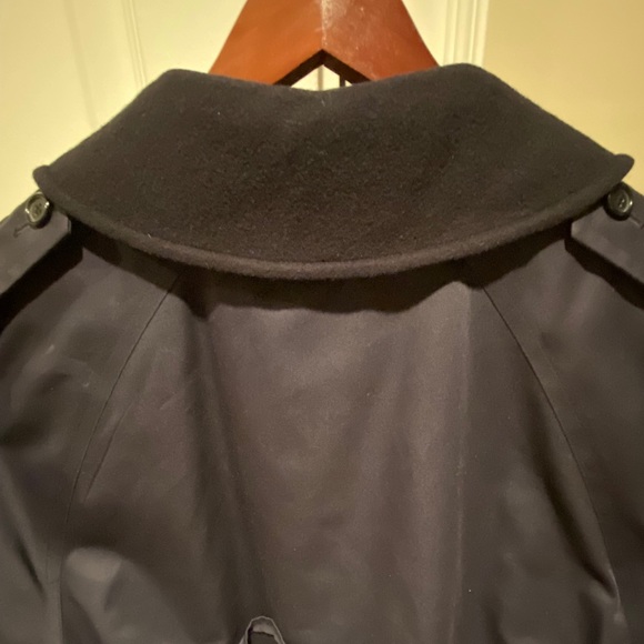 Mens Burberry Navy Trench Jacket with wool inner coat - Picture 11 of 15